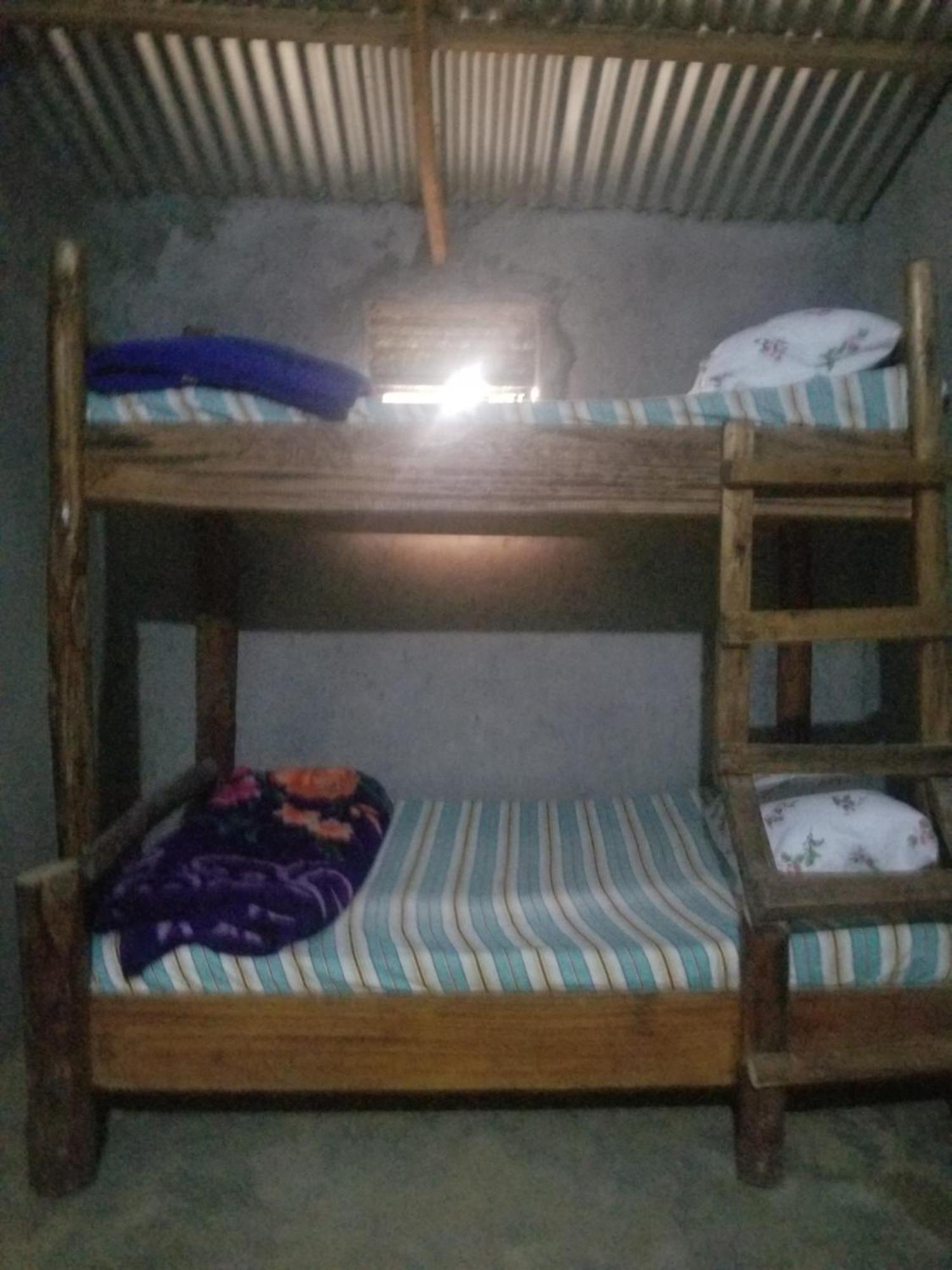 דירות Kapchorwa Sipi Backpackers חדר תמונה